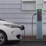 Ładowarka Samochodowa; Neon; Cokoł; 1 faza; 14,8 kW; 2 punkty ładowania; 2x gniazdo T2; modem 4G/ LTE; RFID; MID; wyłącznik różnicowoprądowy 30mA klasa A, wyłącznik nadprądowy 40A klasa C