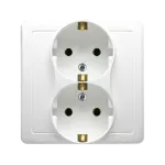 SIMON BASIC WMBW-12210x-1013 Gniazdo wtyczkowe z uziemieniem Schuko podwójne; biały