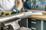 Brzeszczot do piły szablastej 230 mm, 6 TPI, uniwersalne zastosowanie (drewno, materiały drewnopochodne, metal, plastik), sprawdza się w pracach wyburzeniowych