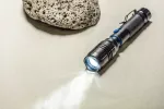 LATARKA LED Z WBUDOWANYM AKUMULATOREM 2000mAh, 8W, 800lm, 6400K, IP20, CZARNA