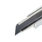 Nóż metalowy z ostrzem odłamywanym 18 mm 