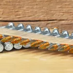 Gwoździe skrętne 3,8x38 mm do łączników ciesielskich do gwoździarek PMC38 i GMC38 [2200]