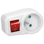 Adapter 1x2P+Z z włącznikiem