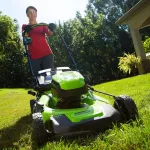 60 V kosiarka 46 cm Greenworks GD60LM46HPK4 zestaw ładowarka + aku 4 Ah