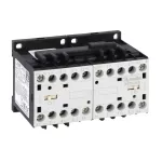 11BGT0910D220 Styczniki w układzie nawrotnym, wbudowana blokada mechaniczna i zestaw przyłączeniowy, 9A AC3 cewka DC, 4kW. Napięcie cewki 220VDC