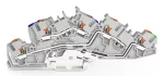 Piętrowa złączka instalacyjna; z przyciskiem; 4 mm²; N/L/PE; Push-in CAGE CLAMP®; 4,00 mm²; szara