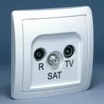 Gniazdo antenowe RTV-SAT końcowe, tłumienie RTV 3.5dB; SAT 1.8dB; białe