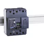 Wyłącznik nadprądowy NG125N-D100-3 D 100A 3-biegunowy