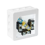VP-03 Puszka n/t 86x86x40mm IP55 12-wl klik z osł. z zac. biała