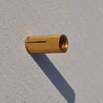 Mosiężna kotew rozporowa, M8 Gwintu, 30 mm