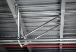 Zespół zawiasowego wspornika do profilów strat do zastosowań sejsmicznych, 14,3 mm Otworu