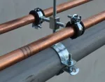 HD NI Klamra do rur do wysokich obciążeń, ppoż/spryskiwacze, EG, 20–24 mm OD, 1/2" rury, 15 DN, M8, M10 Pręta