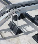 Podpora z profilem strut, regulowana nVent CADDY Pyramid ST, 254 mm x 152–330 mm