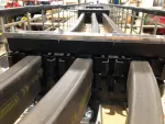 Zestaw wsporczy nVent ERIFLEX FleXbus 3 biegunowy, ułożenie krawędziowe, 100 mm x 169 mm