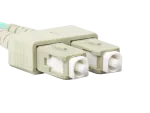 PATCHCORD ŚWIATŁOWODOWY MM SC/UPC-SC/UPC DUPLEX 3.0MM OM4 50/125 LSZH 1M FIOLETOWY LANBERG