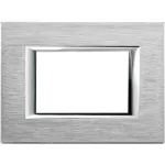 AXOLUTE - RAMKA PROTOKĄTNA 3 MODUŁY BRUSHED CHROME, Bticino