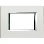 AXOLUTE - RAMKA PROTOKĄTNA 3 MODUŁY SILVER, Bticino