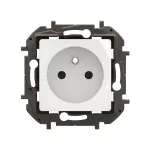 NOWE NILOE - GNIAZDO 2P+Z Z PRZESŁONĄ, ZACISKI ŚRUBOWE 16 A - 250 V~ BIAŁE