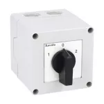 7GN2553P Łącznik krzywkowy serii 7GN, przełącznik sieci, 3 pola, 25A, w obudowie 75x75mm i czarnym pokrętłem