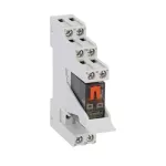 HRA502CA024K4 Zestaw złożony z przekaźnika miniaturowego ze wskaźnikiem LED i przyciskiem mechanicznym, 24VAC, 8A, styki 2C/O. Gniazdo z zaciskami śrubowymi i obejmą wyrzutnikową