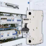 WYŁĄCZNIK NADPRĄDOWY 6KA 1P C 13A SCHELINGER