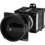 T3-4-8344/V/SVB-SW Rozłącznik główny, 8-bieg., 32 A, funkcja awaryjnego zatrzymania, 90 °, blok. na kłódkę w pozycji Wył., montaż rozłączny, pokrętło czarne z blokadą na kłódkę