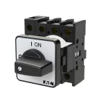P1-32/E/N Przełącznik Zał.-Wył., 3 bieg. + N, 32 A, montaż natablicowy, pokrętło czarne bez możliwości blokady