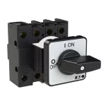 P1-32/E/N Przełącznik Zał.-Wył., 3 bieg. + N, 32 A, montaż natablicowy, pokrętło czarne bez możliwości blokady