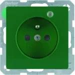 Q.1/Q.3 Gniazdo z uz. z diodą kontrolną LED, z podwyż. ochr. st., zielony, aks