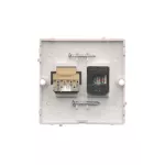 Simon Basic WMUM-0500F2-1011 Gniazdo komputerowe RJ45 kat.5e + telefoniczne RJ11 (moduł). Montaż gniazda na wkręty do puszki; biały