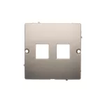 Simon Basic WMUK-P1x2xx-H013 Pokrywa gniazd teleinformatycznych na Keystone płaska podwójna. Montaż gniazda na wkręty do puszki; satynowy