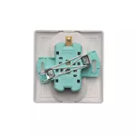 Simon Basic WMBW-102102-4011 Gniazdo wtyczkowe z uziemieniem podwójne, z funkcją niezmienności faz, z przesłonami, 16A, 250V~, zac. śrubowe. Kompletne - nie do ramek; srebrny mat