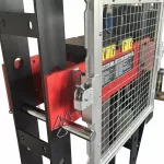 AWTOOLS PRASA HYDRAULICZNO-PNEUMATYCZNA Z MANOM. PROF 50T 72-1052mm /  Z OSŁONĄ  BLACK LINE