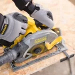STANLEY PILARKA TARCZOWA 1650W FME301K 190/66mm WALIZKA  .