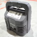 YATO PROSTOWNIK 12V  12A  200Ah  8302 Mokry
