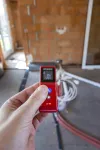 Dalmierz laserowy BENNING LD40 LCD kolorowy 650nm klasa II zasięg 40m IP54