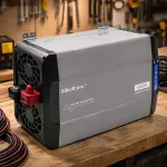 Qoltec Przetwornica napięcia Pure Sine Wave | 12V na 230V | 3000/6000W | LCD | USB | USB-C | Kompatybilna z LiFePO4 GEL AGM