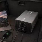 Qoltec Przetwornica napięcia Pure Sine Wave | 12V na 230V | 4000/8000W | UPS BYPASS | USB | Kompatybilna z LiFePO4 GEL AGM