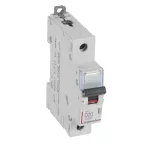 WYŁĄCZNIK NADPRĄDOWY S 311 1P D 20A 10000A SERII DX3