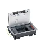 Puszka do podłóg technicznych, o pojemności 8 modułów (22,5x45 mm) montowanych pionowo, z pokrywą standardową z metalu, obciąż. 4 kN
