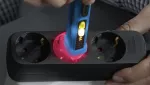 Tester napięcia bezkontaktowy PAN VOLTFINDER z 3-stopniowym wskaźnikiem LED 12-1000 V AC latarka