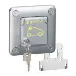 Soliroc - Gniazdo 2P+Z Green'UP z klapką zamykana na klucz IP55/K10