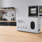 Qoltec Automatyczny Stabilizator napięcia AVR 3000VA | 1800W | Compact | Toroidalny transformator 