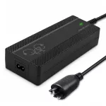 Qoltec Szybka Ładowarka do roweru skutera elektrycznego 36V | 42V | 4A |wtyczka Bosch + kabel zasilający