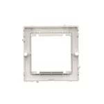 Simon Basic WMUZ-74x2xx-1012 Adapter (przejściówka) na osprzęt standardu 45 × 45 mm. Montaż do puszki na wkręty; biały
