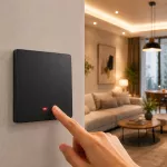 Qoltec Inteligentny 1-kanałowy włącznik wyłącznik światła | Wi-Fi | Timer | Tuya | Smart life | Czarny