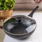 KLAUSBERG PATELNIA WOK 28cm MARMUROWA CZARNA Z POKRYWKĄ