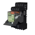 Przekaźnik interfejsowy 4P, zasilanie 24 V DC, 5A, 1S z gniazdem GN-4P + obejma wyrzutnikowa K-GN-4P + moduł przeciwprzepięciowy LED GN-LV-24