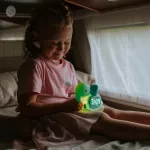 MARY'S lampka nocna z budzikiem Słonik na biegunach