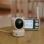 MARY'S niania elektroniczna 2w1 Miś drewniany